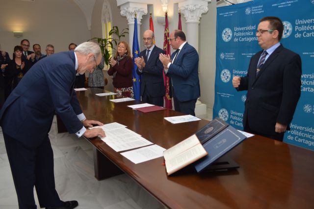 Eugenio Galdón toma posesión como nuevo presidente del Consejo Social de la UPCT