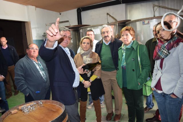 Ayala anuncia que el PP potenciará la promoción del  sector agroalimentario en el mercado internacional