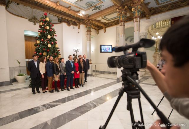 El Gobierno municipal felicita la  Navidad a todos los cartageneros