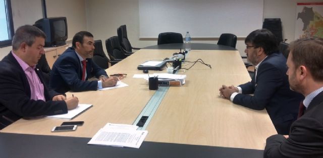 El alcalde apoya a Geriatros en la reapertura de la residencia de Fuente Cubas