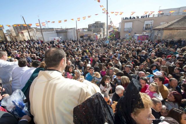 Bendición de animales y vermú para todos como broche a las fiestas de San Antón