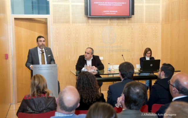 Transparencia y participación predominarán en la gestión municipal de los barrios