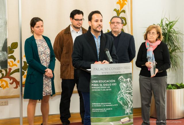 Unas jornadas proponen la educación para el siglo XXI, a través de las Ciencias y las Artes