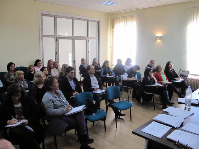 Servicios Sociales coordina sus departamentos para prevenir deshaucios hipotecarios