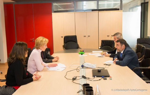 La nueva directiva de AYUME da a conocer sus proyectos al alcalde