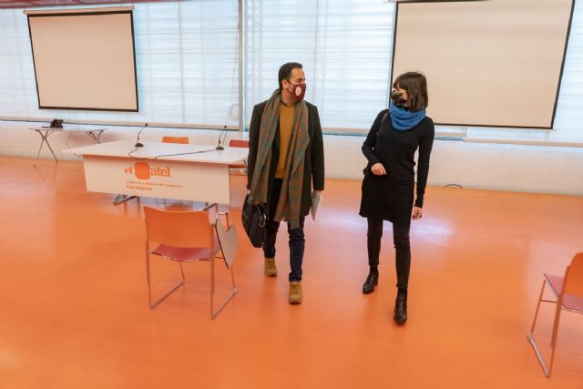 Con la compañía cartagenera Onírica Mecánica en El Batel vuelve el teatro en vivo