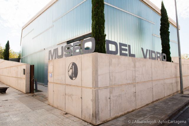 El Ayuntamiento y la Dirección General de Artesanía avanzan en proyectos para impulsar el Museo del Vidrio de Cartagena