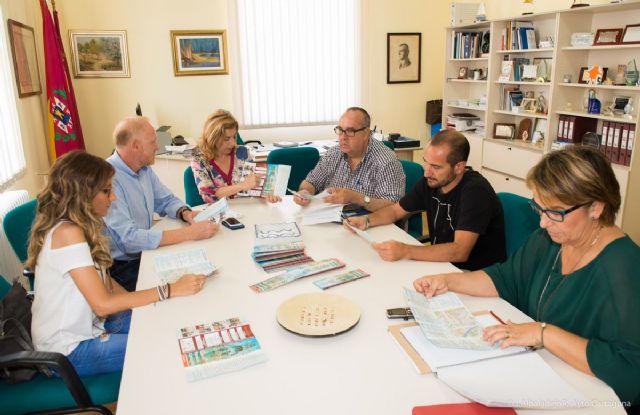 Servicios Sociales edita una guía de recursos para personas sin hogar y transeúntes de la ciudad