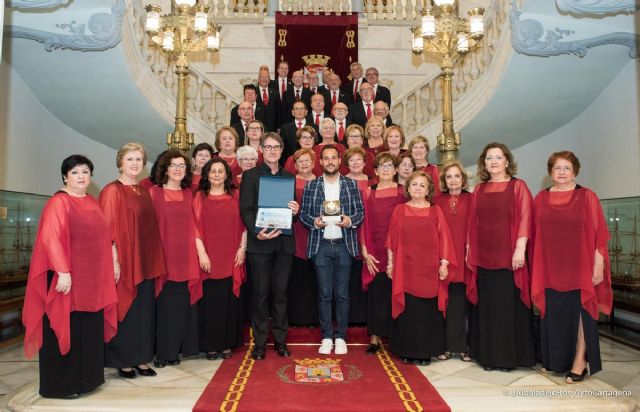 La Coral Polifónica Cartagonova nombra Socio de Honor a la Concejalía de Cultura en su 40 aniversario