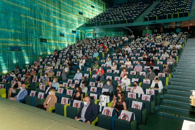 171 administrativos y educadores toman posesión en el Ayuntamiento de Cartagena mediante promoción interna