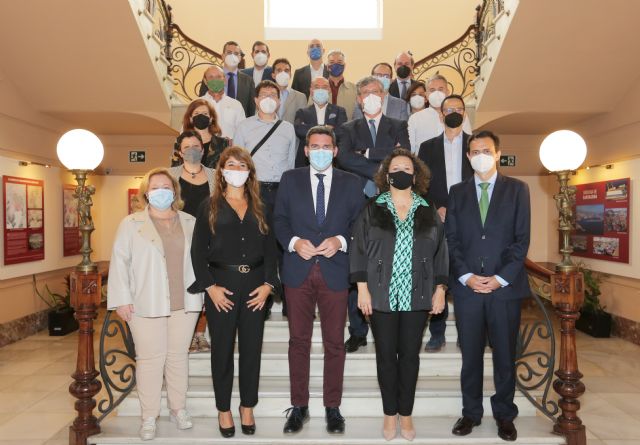 APC y Gobierno regional ponen en valor el certificado EMAS a las empresas del Valle de Escombreras para liderar la transición energética y la excelencia empresarial