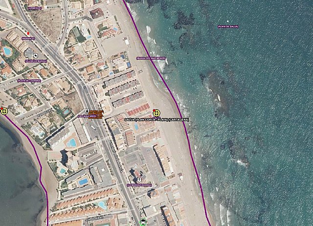 Rescatan a dos personas en la playa Galúa, Cartagena