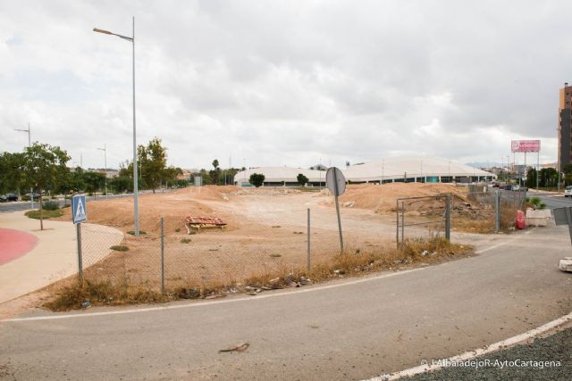 Infraestructuras inicia la construcción de un parque urbano junto al Palacio de Deportes