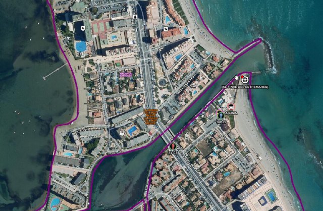 Persona fallece tras ser rescatada del mar en la playa de Entremares