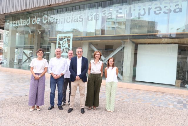 Ángel Rafael Martínez, reelegido decano de la Facultad de Ciencias de la Empresa con el 97% de los votos