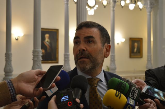 López transmite al Patronato de la Fundación Teatro Romano las ventajas aparejadas a la gratuidad del Museo para los vecinos de Cartagena y Comarca