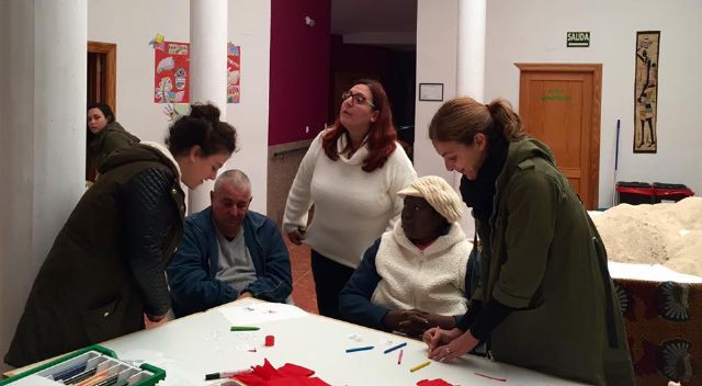 Concejales populares visitan el Hogar Torre Nazaret con motivo del Día Mundial del Sida