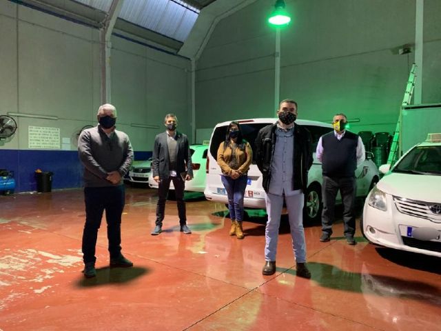 MC reclama el rescate de 30 licencias de taxi antes de final de año y que se impulsen ayudas directas al sector en 2021