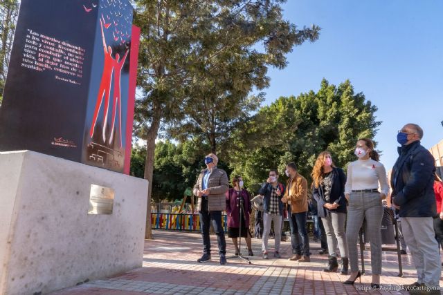 Cartagena homenajea y visibiliza a las personas con VIH con un monumento