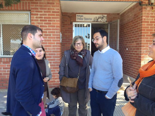 Ricardo Segado y David Martínez visitan el Colegio Peñas Blancas de Tallante