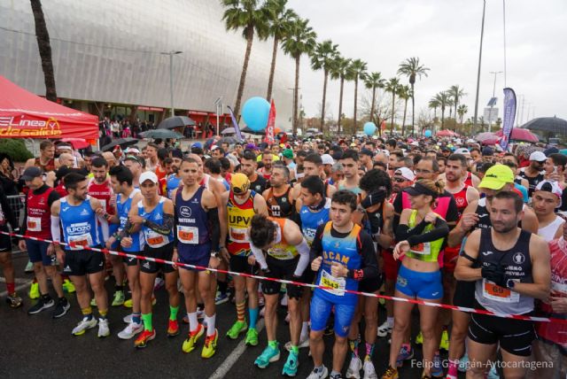 La media maratón de Cartagena se mantiene con precauciones por la lluvia