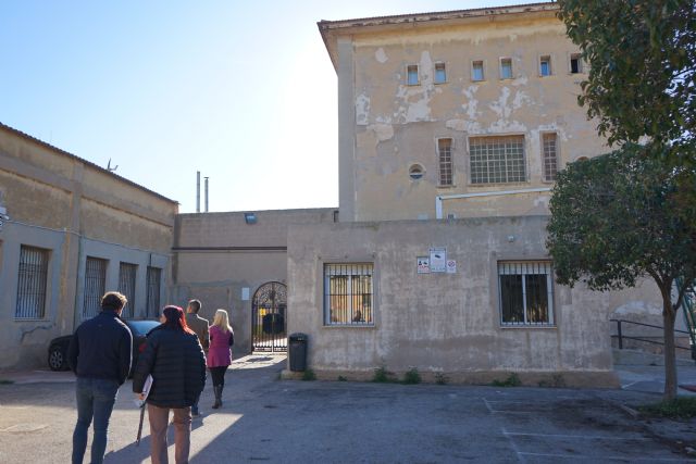 MC: La política de artificio del PP condena al CIFP Hespérides