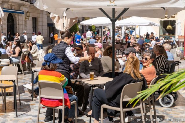 El paro baja en Cartagena por encima de la media regional antes de las contrataciones de Semana Santa