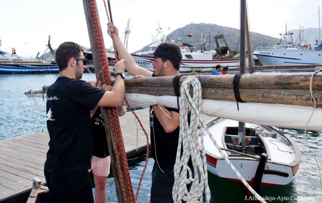 La primera regata de latinos inauguró la XXVII edición del Torneo Carabela de Plata en Santa Lucía