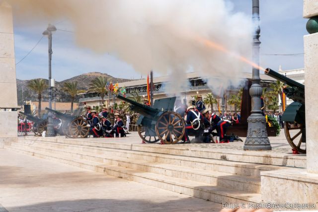 Cañonazos en honor a los héroes de 2 de mayo de 1808