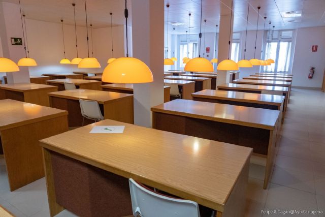 El Ayuntamiento renueva el convenio con la Fundación Mediterráneo para ampliar el uso del Aula Cultural y la Biblioteca