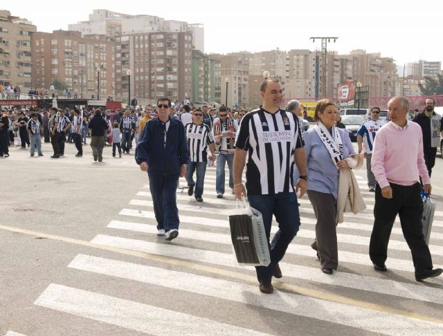 La Policia Local de Cartagena aconseja prever los desplazamientos para el partido entre el Efese y el Barça B