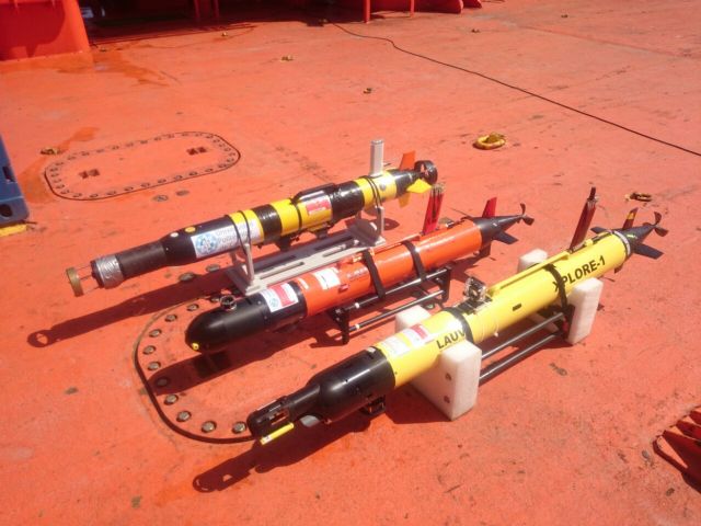 Ensayan en Cartagena la detección de vertidos de petróleo con una flota de drones submarinos autónomos