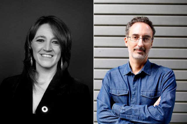 Cristina Monge y Andrea Rizzi conversan este martes a pie de calle sobre concienciación ciudadana en Cartagena Piensa