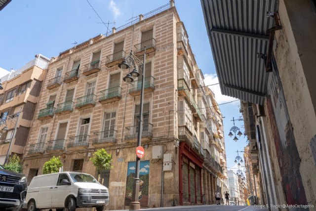 Urbanismo concede licencia de rehabilitación para un edificio de la calle Palas