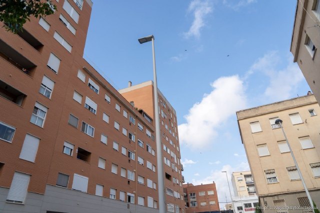 Comienzan a instalar las primeras 220 luminarias LED del total de 1.300 que se ubicarán en barrios y diputaciones