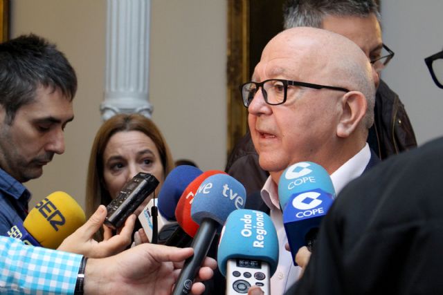 Cs recrimina al PSOE su negativa a responder sus preguntas sobre la piscina del Palacio de Deportes y la Policía Local