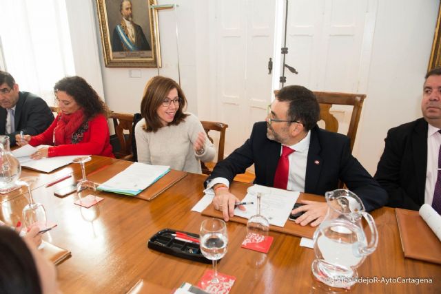 Telecartagena cede al Ayuntamiento su archivo audiovisual desde 1987