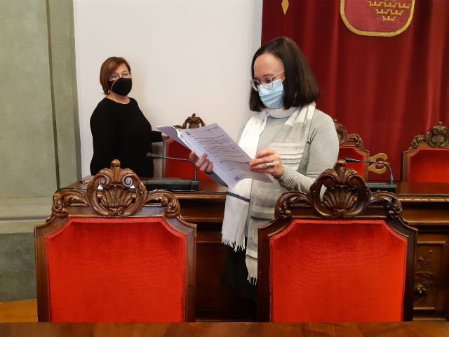 MC: La hoja de ruta de N. Arroyo, un presupuesto inútil que nos endeuda para engordar su narcisismo