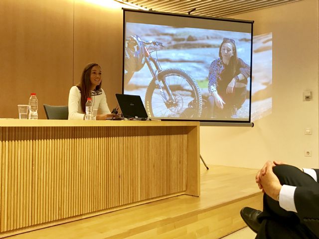 La empresa de una exalumna de la UPCT gana un premio de iniciativas de desarrollo empresarial de la Caixa