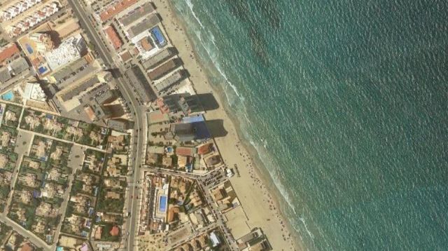 MC: El Gobierno local elimina servicios en la vigilancia y salvamento de playas pero pagará 300.000 euros más