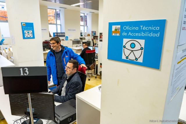 La Oficina de Accesibilidad atiende una treintena de solicitudes desde su apertura en Cartagena