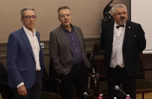 Rodríguez Martín, arquitecto: «Las administraciones públicas no siempre han garantizado la protección del patrimonio modernista»