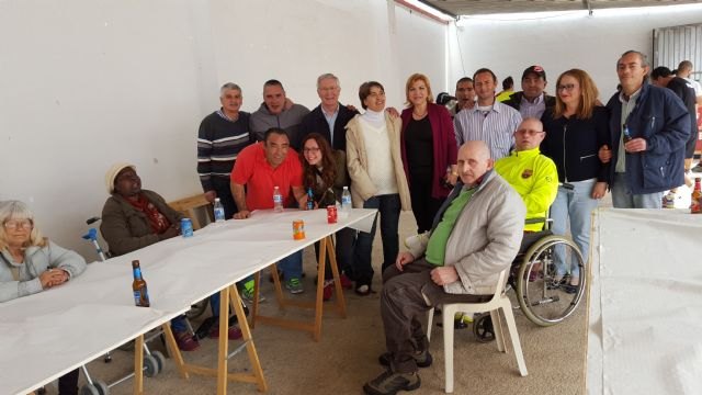 Familia destaca la labor del asilo de San Pedro en Cartagena, que acoge a enfermos de VIH