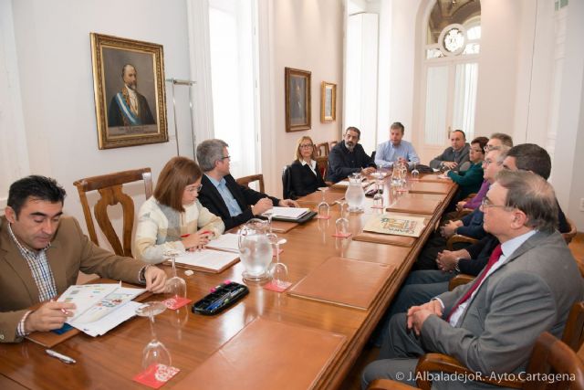 Castejón anuncia la creación del Consejo Sectorial de Comercio con representación de más de una treintena de agentes del sector
