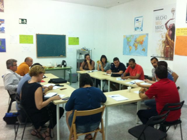 El Ayuntamiento se acerca a la realidad empresarial de los inmigrantes