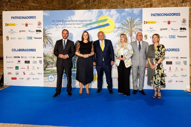 Isabel Franco asiste a la cena gala del Congreso Internacional de Calidad Turística