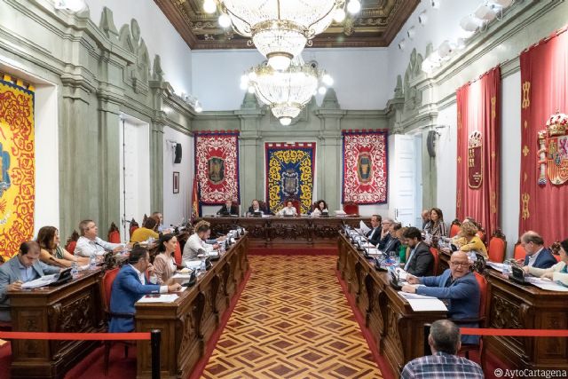 El Ayuntamiento insta a adaptar los aseos públicos para personas ostomizadas