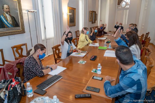 El equipo de Gobierno renuncia a la subida salarial prevista para 2021