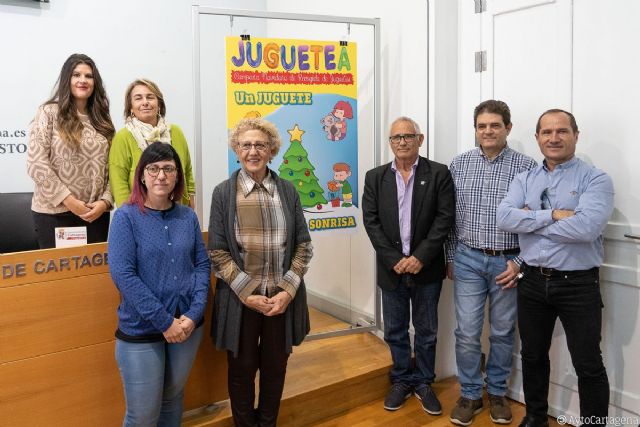 El Ayuntamiento lanza la campaña Juguetea para que ningún niño se quede sin regalo esta navidad