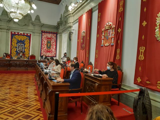 MC: PP y tránsfugas aprueban unos presupuestos para meter la mano en el bolsillo de los cartageneros y pagar su precampaña electoral